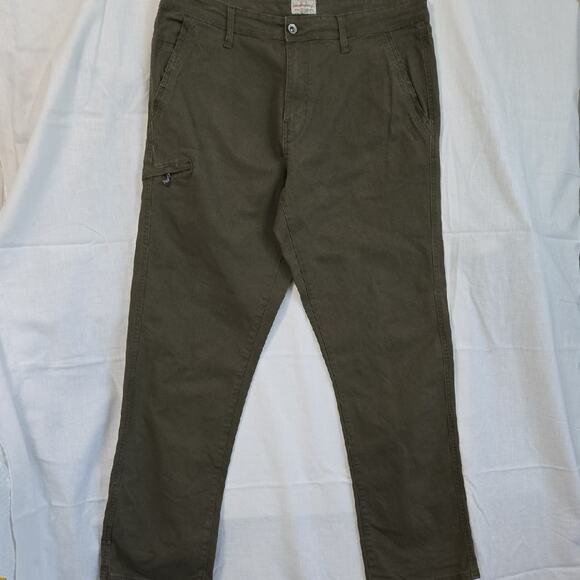 Weatherproof Men's Dark Green Cargo Pants - Picture 5 of 7